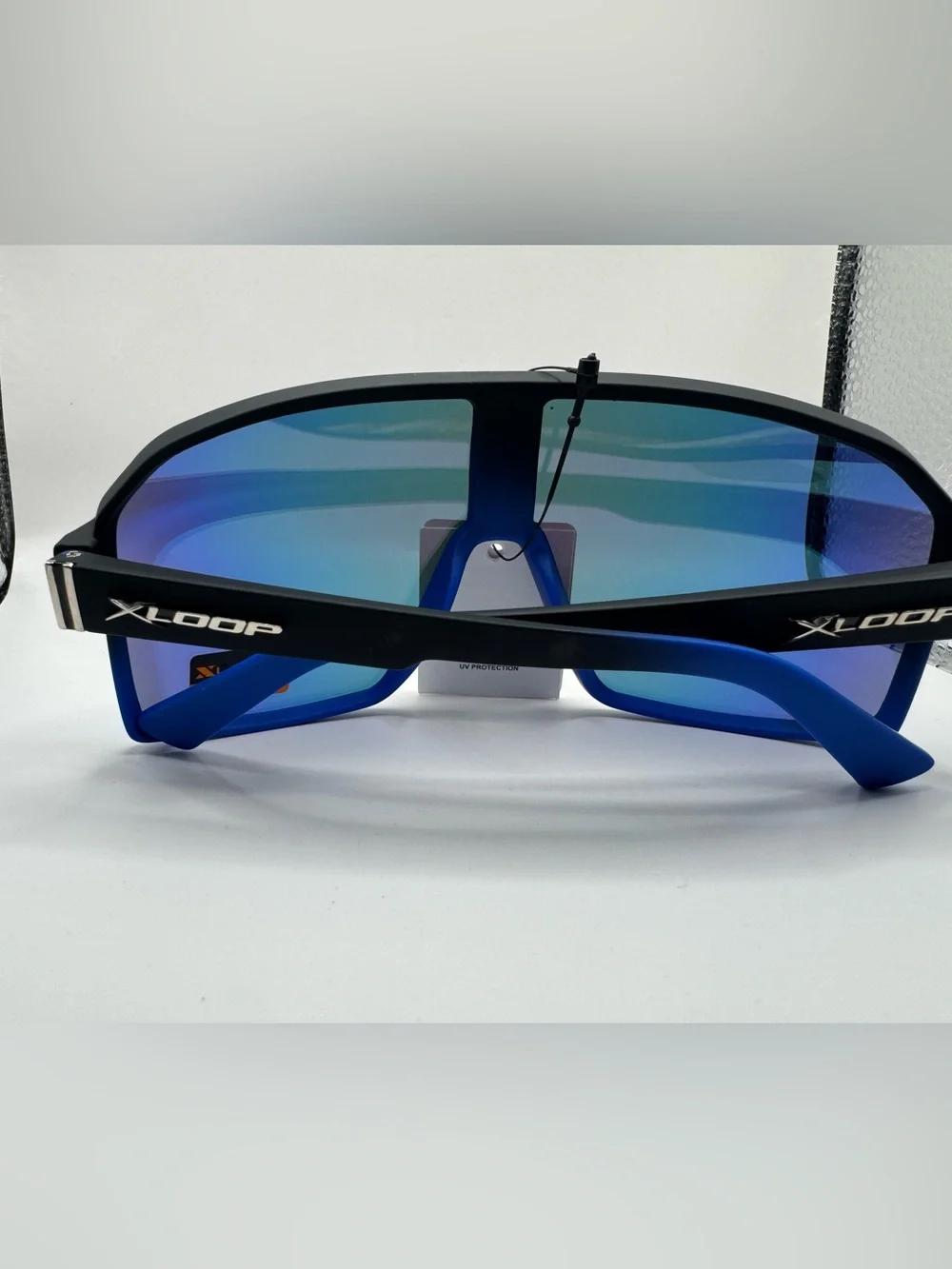 Men's Blue Mirror Lens Sports Sunglasses